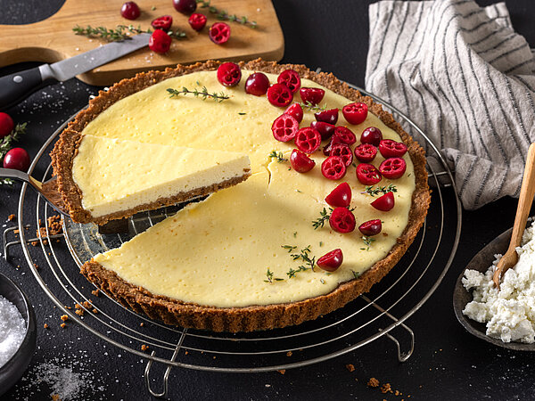 Suess_salzige_Frischkaese_Tarte. Rezept Frischkäse-Tarte aus Haferkeksen